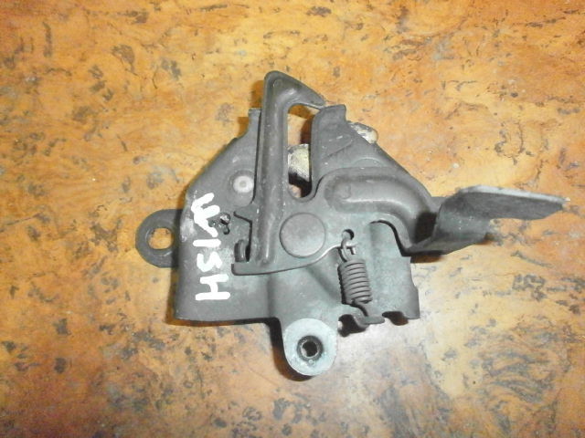 Замок капота  Toyota Wish zne10 1ZZ