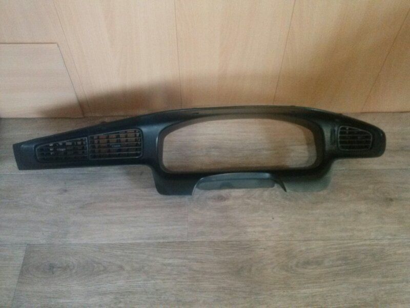 Пластик салона  Nissan Bluebird EU14 