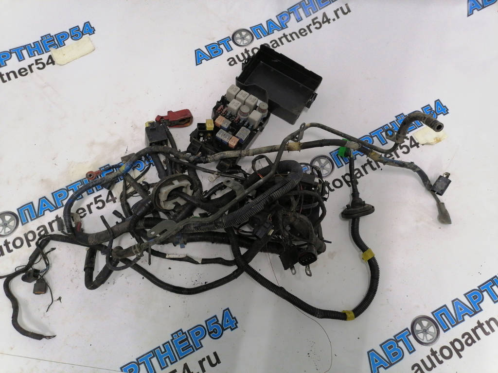 Проводка ДВС Mitsubishi Pajero  V46W 4M40