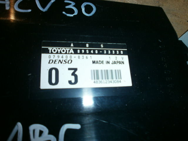 Блок управления abs  Toyota Camry ACV30 2az fe