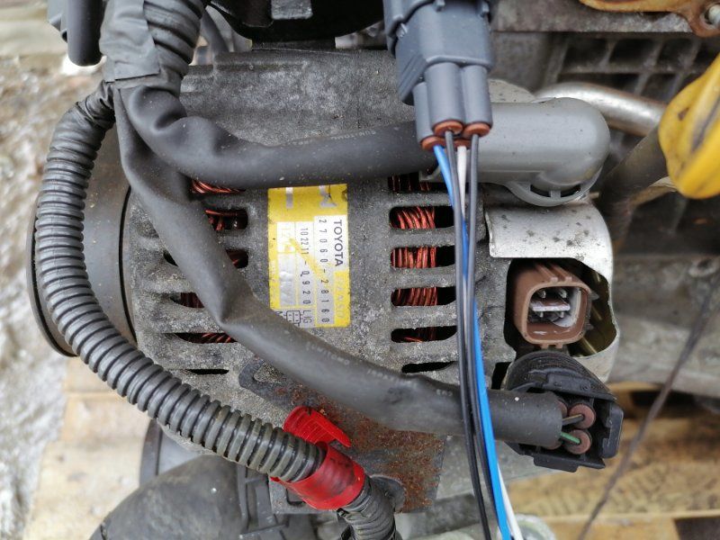 Генератор 27060-28160 Toyota Ipsum ACM21 2AZ-FE