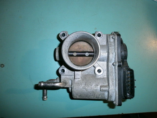 Заслонка дроссельная  Mitsubishi Colt Z2 4G19