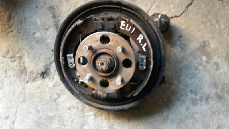 Ступица левая задняя Honda Civic EU1 D15A