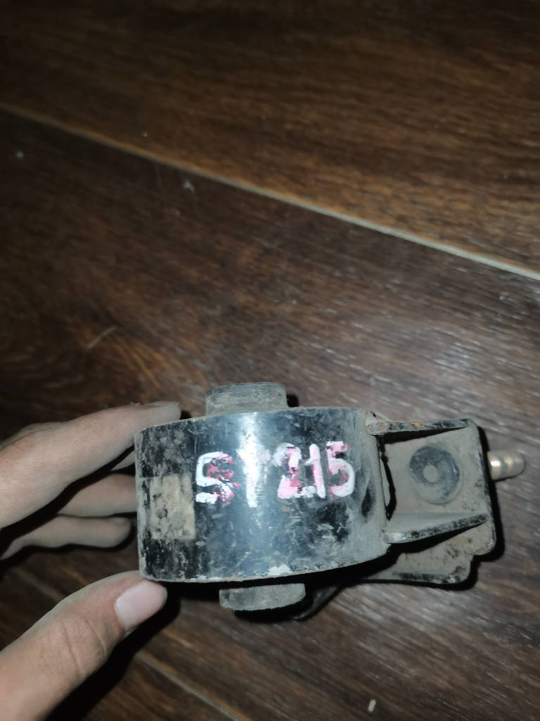 Подушка двигателя 41022FA091 Toyota Corona Premio ST215 3SFE