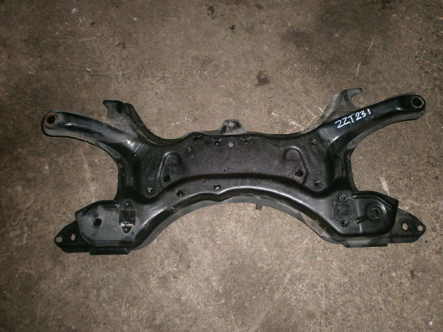 Балка поперечная  Toyota Celica ZZT231 2ZZ GE