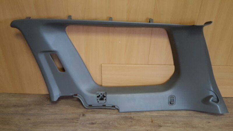 Обшивка багажника  Subaru Forester SG5 EJ205