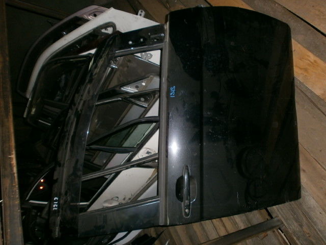 Дверь  Toyota Isis CBA-ANM10W 1ZZ