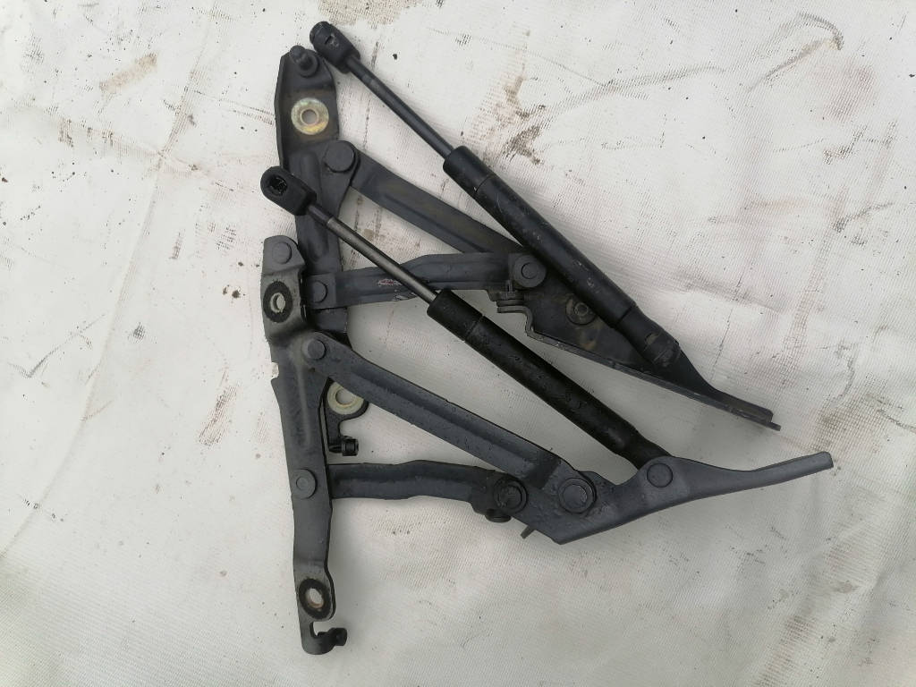 Крепление багажника Mazda Axela 2004 BKEP LFVE