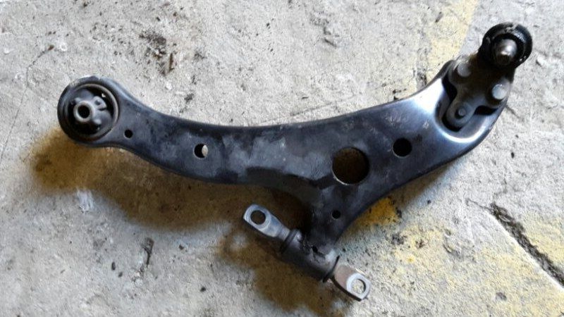 Рычаг подвески  Toyota Estima MCR40 1MZ-FE