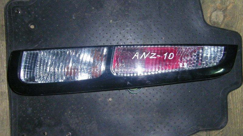 Стоп-сигнал  Nissan Cube ANZ10 CGA3