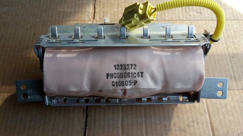 Airbag пассажирский  Nissan Fuga PY50 VQ35