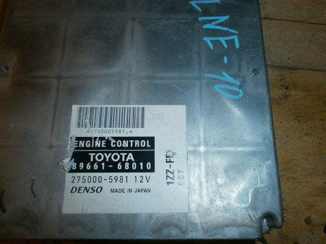 Блок управления двс  Toyota Wish zne10 1ZZ