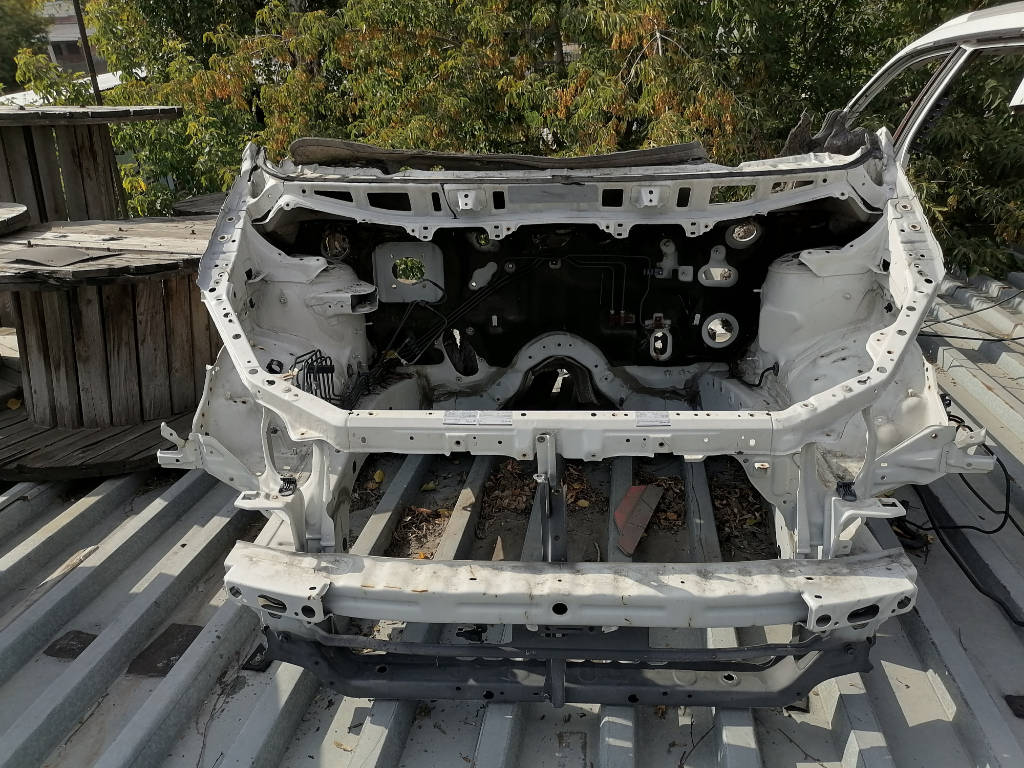 Передняя часть кузова Toyota Estima 2005 MCR40 1MZ-FE