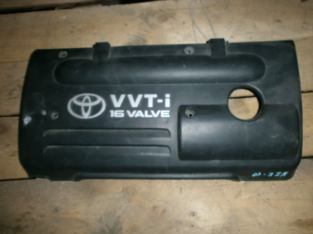 Крышка двигателя Toyota Wish zne10 1ZZ