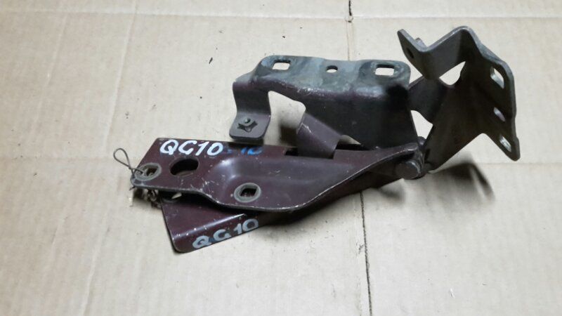 Петля капота  Nissan Bluebird sylphy QG10 QG18DE