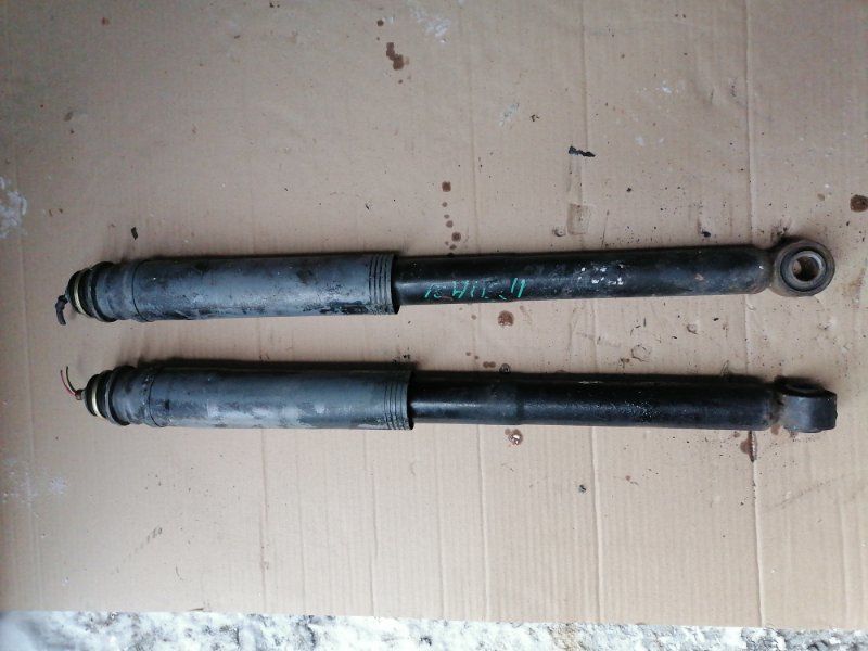 Амортизатор 48530-49235 Toyota Ipsum ACM21 2AZ-FE