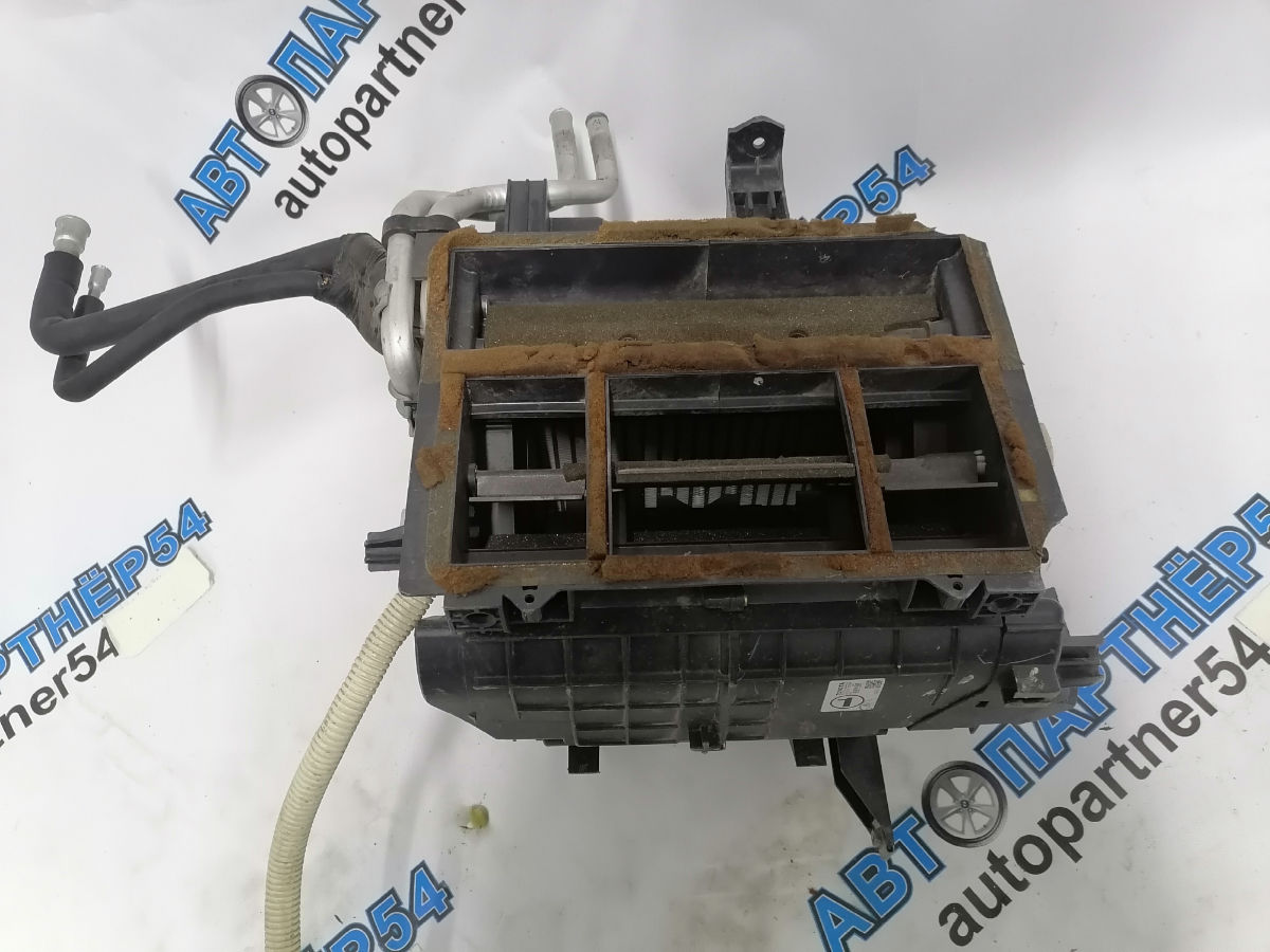 Корпус отопителя Toyota Celica ZZT231