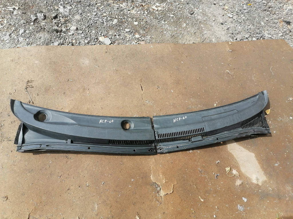 Жабо Toyota Ist NCP60 2NZ