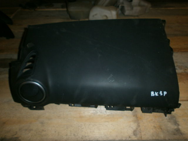 Airbag пассажирский  Mazda Axela BK3P L3