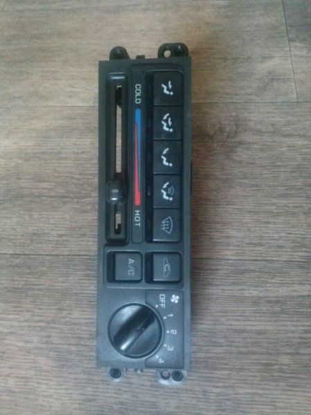 Блок управления климат-контролем  Nissan Bluebird EU14 
