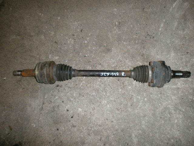 Привод сзади Toyota Mark II JZX110 1JZFSE