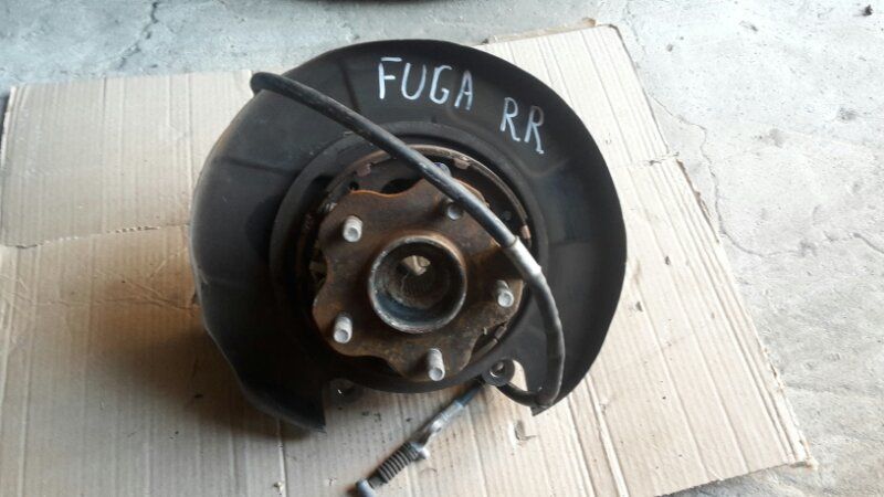 Ступица  Nissan Fuga PY50 VQ35