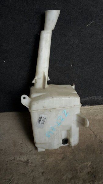 Бачок стеклоомывателя 85315-20650 Toyota Allion ZZT240 1ZZ