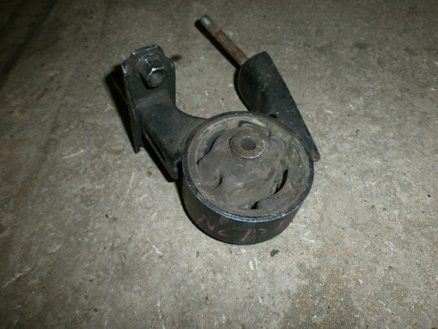 Подушка двигателя  Toyota Probox NCP50 