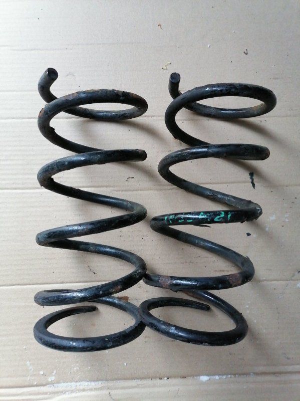Пружина сзади 48231-44100 Toyota Ipsum 2003 ACM21 2AZ-FE