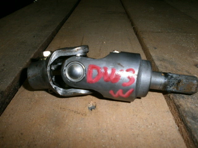 Рулевой карданчик  Mazda Demio DW3W 