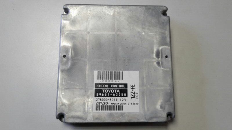Блок управления двс  Toyota Opa ZCT10 1ZZ