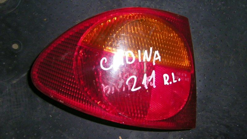 Стоп-сигнал  Toyota Caldina AT211 7A