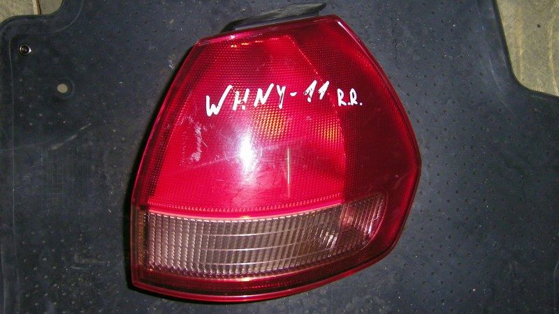 Стоп-сигнал  Nissan Wingroad WHNY11 QG18DE