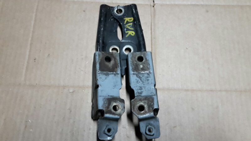 Петля капота  Mitsubishi Rvr N23W 4G63