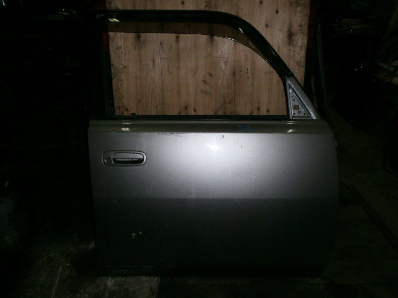 Дверь  Toyota Bb NCP35 1NZ