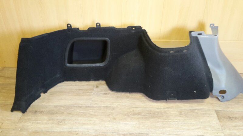 Обшивка багажника  Subaru Forester SG5 EJ205