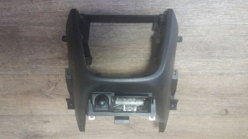 Консоль центральная  Subaru Impreza GGA EJ205