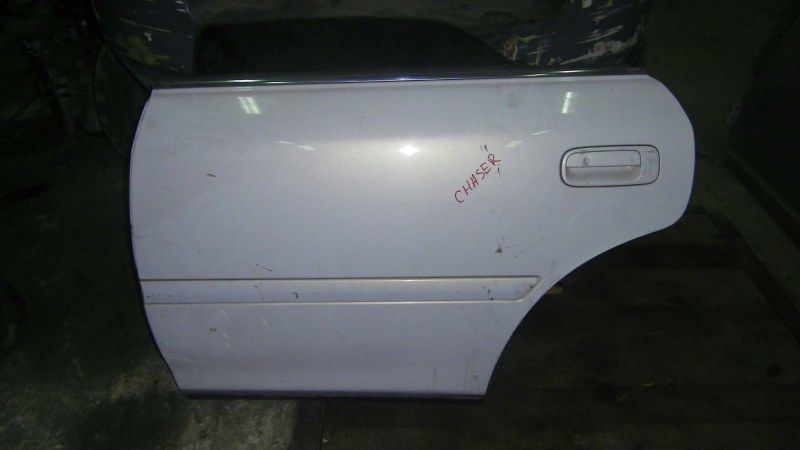 Дверь  Toyota Chaser GX100 1G