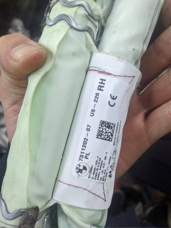 шторка правая BMW 3-Series 2012 F30