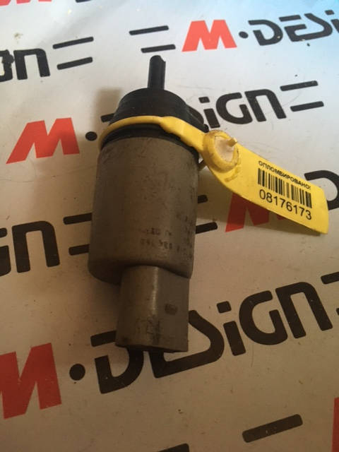 Насос стеклоомывателя лобового стекла BMW 67126934159