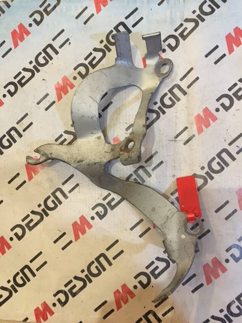 Кронштейн глушителя / катализатора BMW X3 G01 18328659800