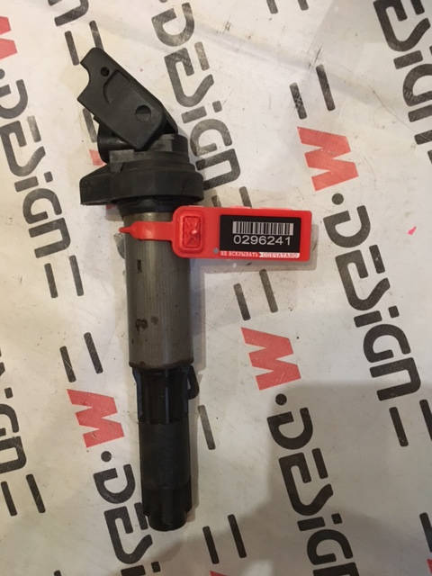 Катушка зажигания BMW E60 E85 E86 12137594938