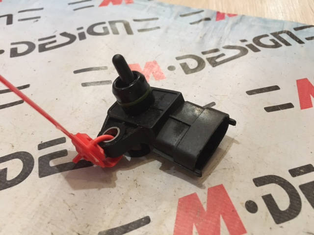 Датчик давления воздуха Kia rio /Hyundai 393002B000