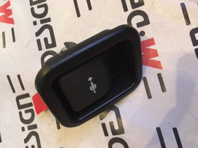 Розетка багажника (прикуриватель) BMW 3 F30/F31/F34 57143111