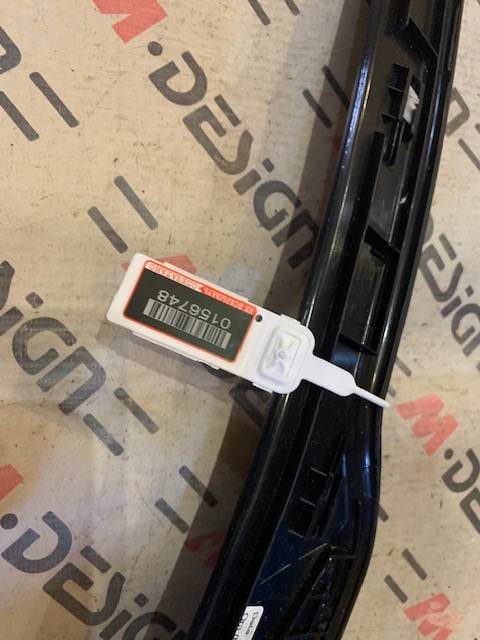 Накладка порога Правая задняя BMW E90 51477060286