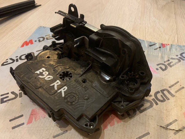 Замок двери задней Правой Bmw F25 F30 51227060296