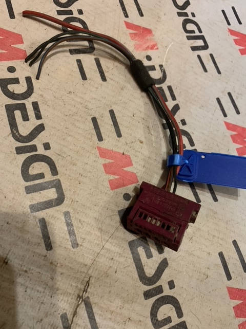 Фишка проводки BMW E90 E92