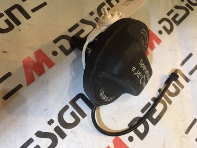 Крышка бензобака BMW E88 E90 16117222391