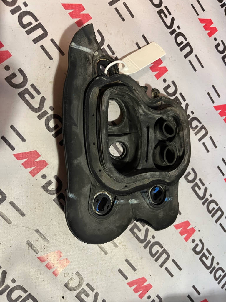 Уплотнительная пластина кондиционера bmw 64116946719