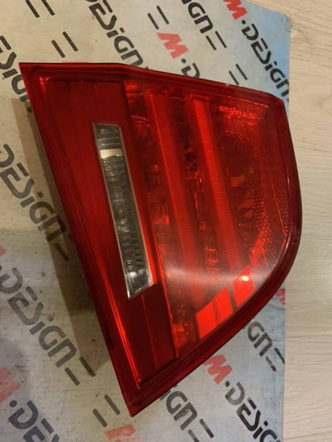 Блок задних фонарей на багажной двери Правый BMW E90N 63214871734